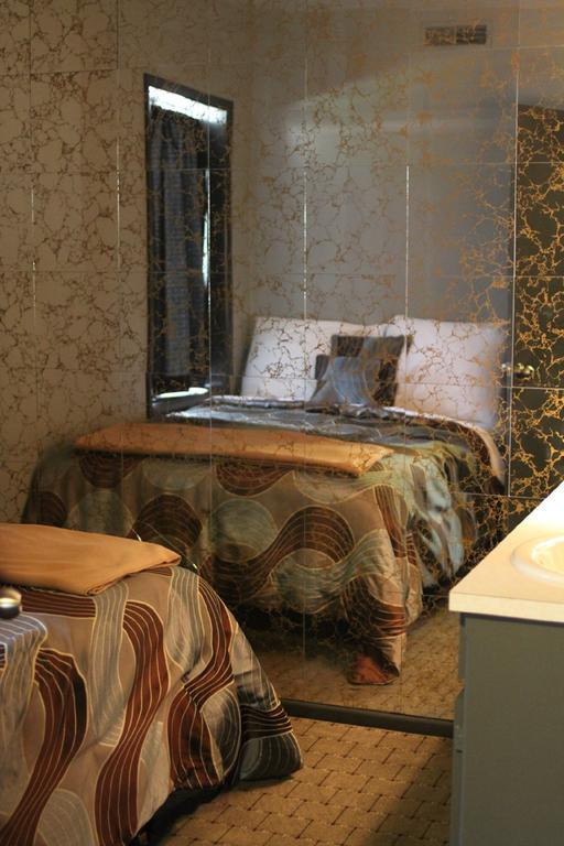 Lux Rooms Wallace Quarto foto